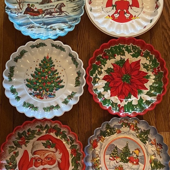 Vintage Other - Vintage Holiday Plastic Bowls/Trays